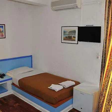 Pollis Hotel Hersonissos (Crete)